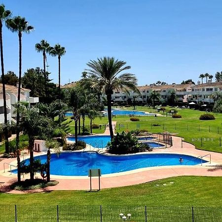 Mijas Holiday Apartment Фуeнхирола Екстериор снимка