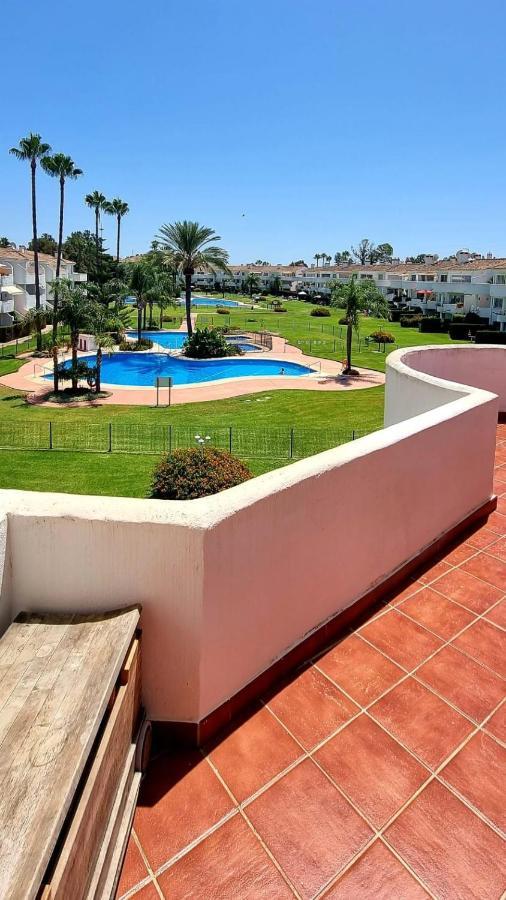 Mijas Holiday Apartment Фуeнхирола Екстериор снимка
