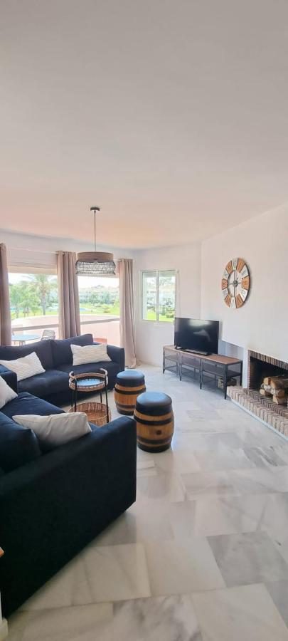 Mijas Holiday Apartment Фуeнхирола Екстериор снимка